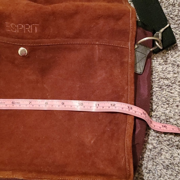 Esprit Messenger Bag - Picture 11 of 12